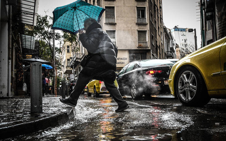 Χαλάει ο καιρός, έρχονται καταιγίδες και χιόνια