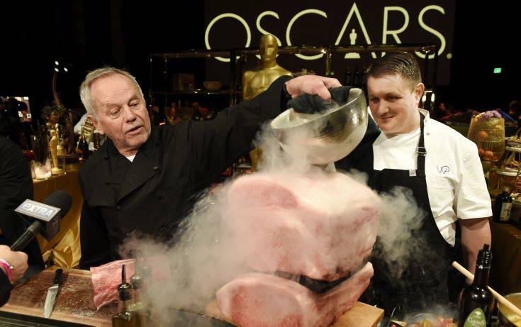 Ο σεφ των Όσκαρ που ταΐζει κάθε χρόνο τους σταρ του Χόλιγουντ