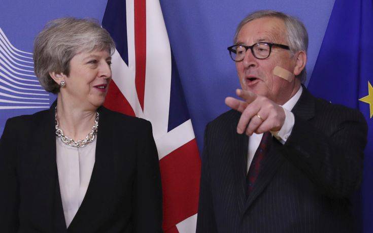 Γιούνκερ: Δεν θα υπάρξει απόφαση για το Brexit αυτή την εβδομάδα