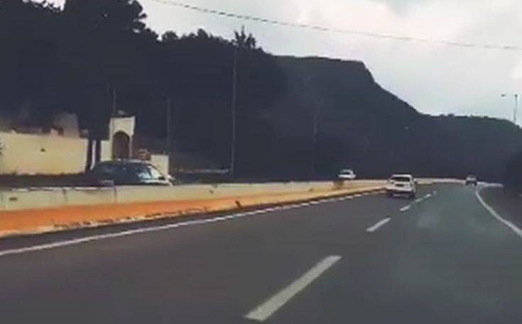 Αυτοκίνητο πήγαινε ανάποδα σε αυτοκινητόδρομο της Κρήτης για αρκετή ώρα