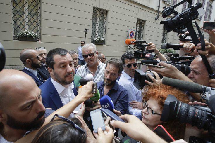 Νίκη της κεντροδεξιάς σε τοπικές εκλογές της Ιταλίας