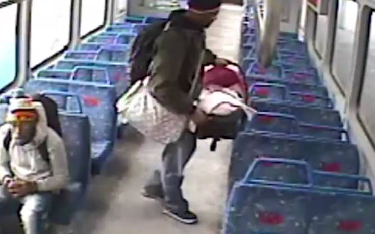 Άφησε το μωρό στο τρένο, βγήκε να καπνίσει και τη συνέχεια θα έπρεπε να την περιμένει