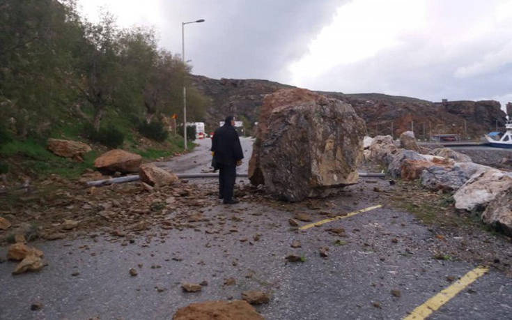 Δύο σπίτια κατέρρευσαν στα Σφακιά, σοβαρά τα προβλήματα από την κακοκαιρία