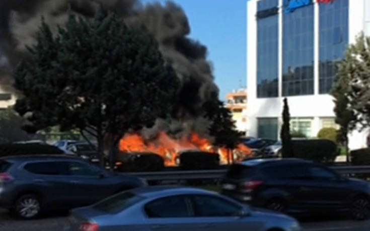 Κλειστή η Βουλιαγμένης μετά την έκρηξη