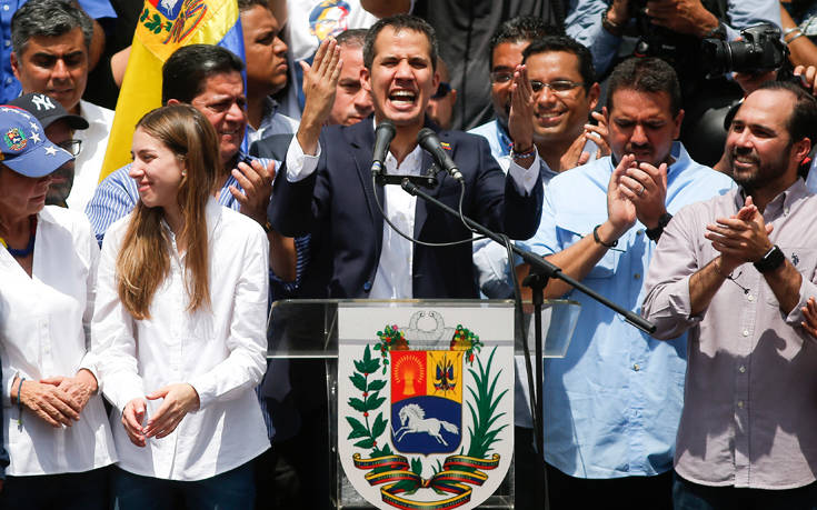 Αντιδρά ο ΣΥΡΙΖΑ στην αναγνώριση του Χουάν Γκουαϊδό στη Βενεζουέλα από την κυβέρνηση