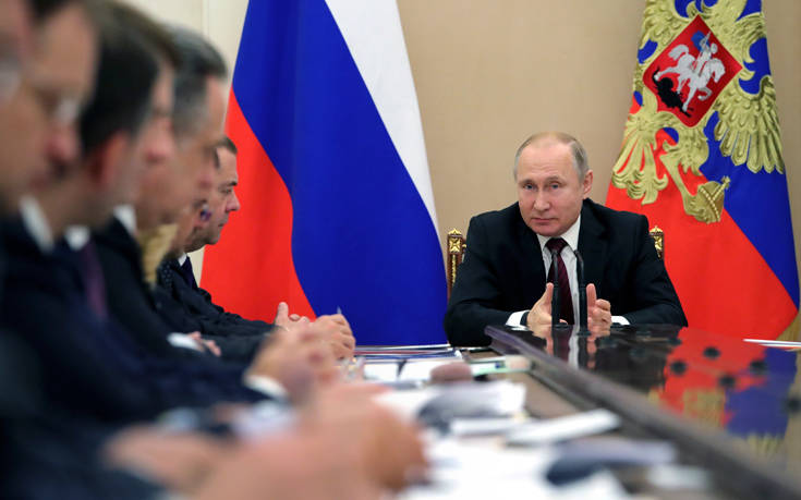 Ο Πούτιν καλεί τους Βρετανούς επιχειρηματίες να επενδύσουν στη Ρωσία
