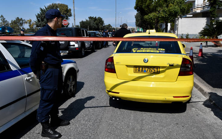 Έγκλημα στο Ελληνικό: Πειθαρχική δίωξη στον οδηγό ταξί από την Περιφέρεια Αττικής