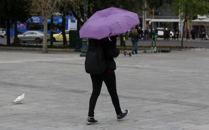 Καιρός: Χιόνια, παγωμένη βροχή και τσουχτερό κρύο