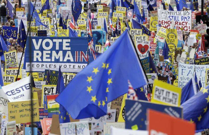 Δεν εγκαταλείπουν την ιδέα του δεύτερου δημοψηφίσματος για το Brexit οι Εργατικοί