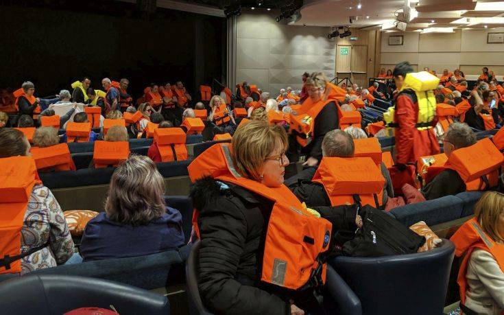 Το χάος στο εσωτερικό του κρουαζιερόπλοιου που εκκενώθηκε στη Νορβηγία