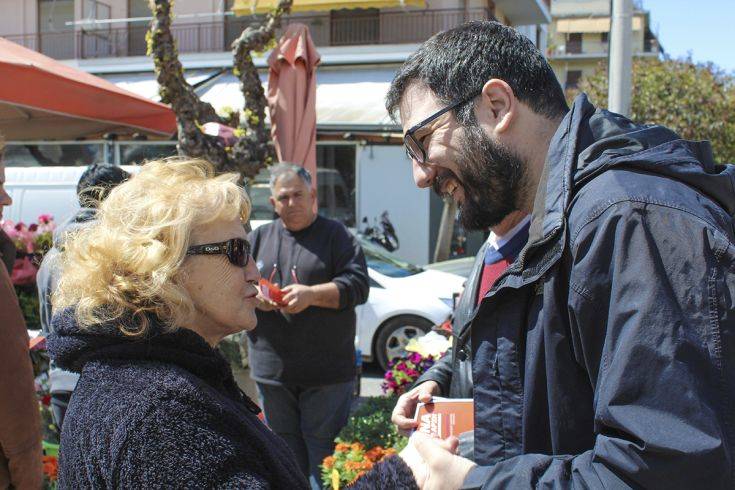 Ο Νάσος Ηλιόπουλος βρέθηκε σε λαϊκές αγορές του δήμου Αθηναίων