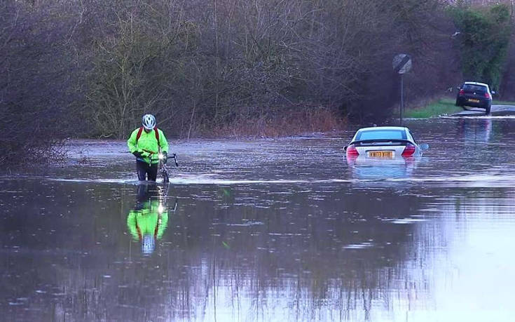 Όταν θες απεγνωσμένα να πας για δουλειά