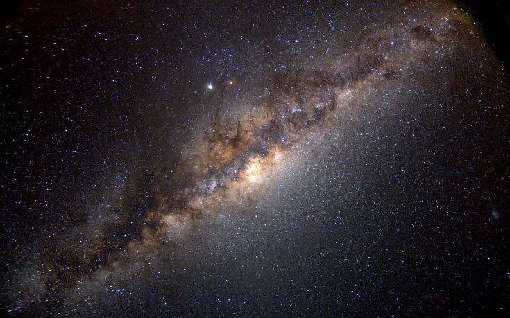 Επιστήμονες δίνουν απάντηση στο πόσο ζυγίζει ο γαλαξίας μας