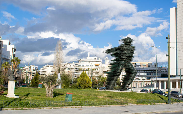 Τι έγινε με τον «Δρομέα» και τη μεταφορά του στα Σκόπια