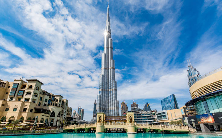 Το ψηλότερο μπαρ στον κόσμο μόλις άνοιξε στο Ντουμπάι