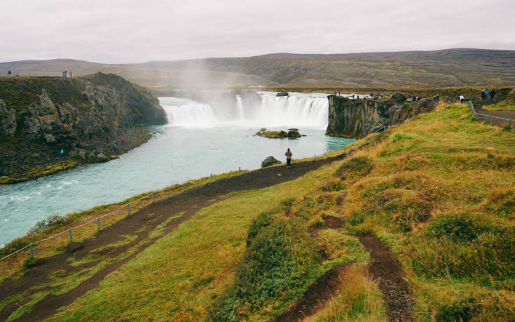 Ο καταρράκτης των θεών στην Ισλανδία – Newsbeast