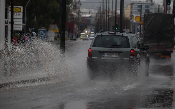 Καιρός: Καταιγίδες, χαλάζι και σκόνη