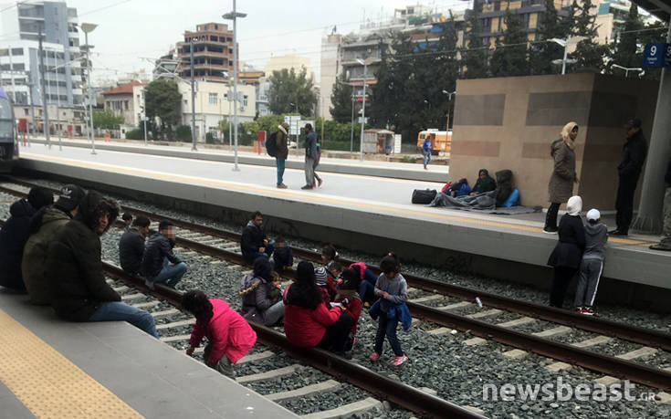 Έφτασαν και ΜΑΤ στο Σταθμό Λαρίσης, δεν εκτελούνται δρομολόγια της ΤΡΑΙΝΟΣΕ