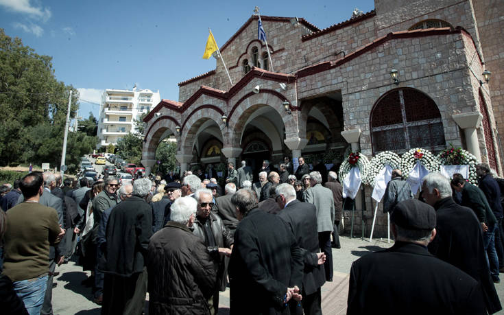 Το τελευταίο αντίο στον Αντώνη Βγόντζα