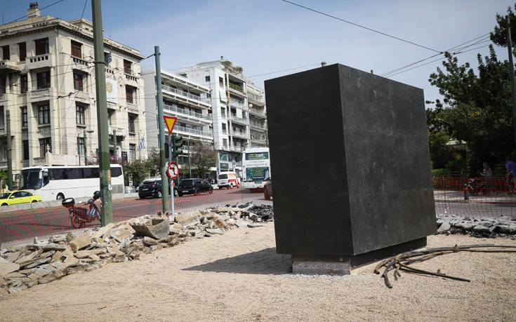 Άγαλμα του Μεγάλου Αλεξάνδρου τοποθετείται στο κέντρο της Αθήνας