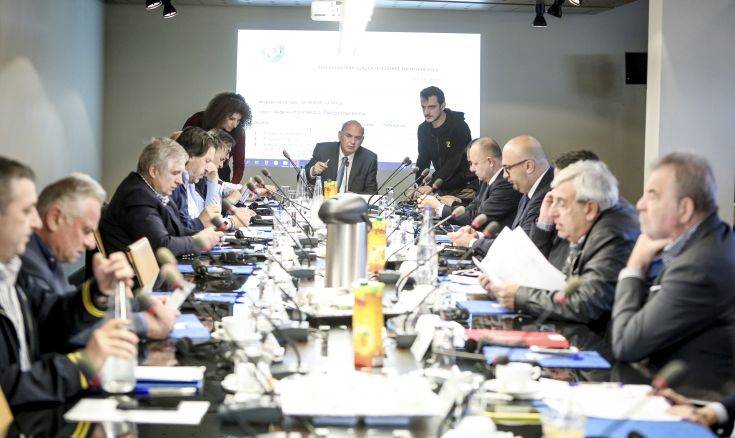 Χούμπελ σε ΕΠΟ: Το Grexit δεν έχει φύγει από το τραπέζι