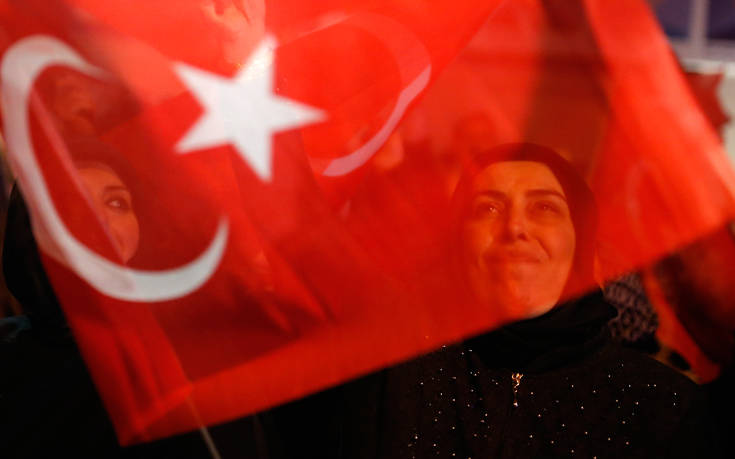 Ο Ρετζέπ Ταγίπ Ερντογάν χάνει την Κωνσταντινούπολη