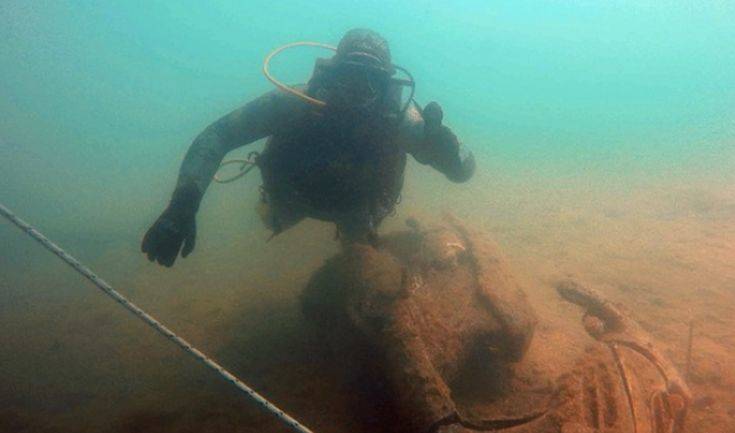 Μπροστά σε μια μεγάλη έκπληξη βρέθηκαν δύτες που καθάριζαν το βυθό στη Σκιάθο