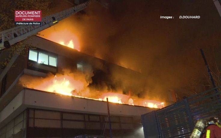 Η στιγμή της φοβερής έκρηξης σε κτίριο στο Παρίσι