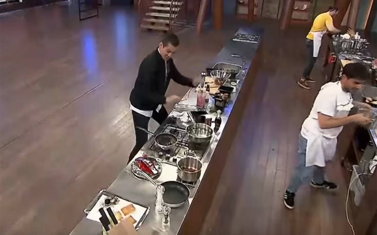 MasterChef 3: Το επικό τρολάρισμα του Κοντιζά στον Χρήστο και ο αρχηγός της ομαδικής