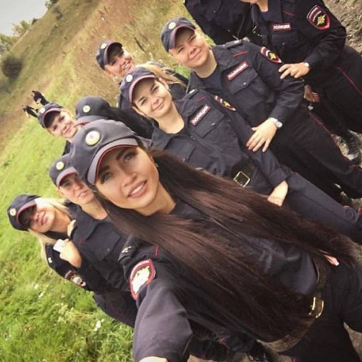 Τα κορίτσια της ρωσικής αστυνομίας