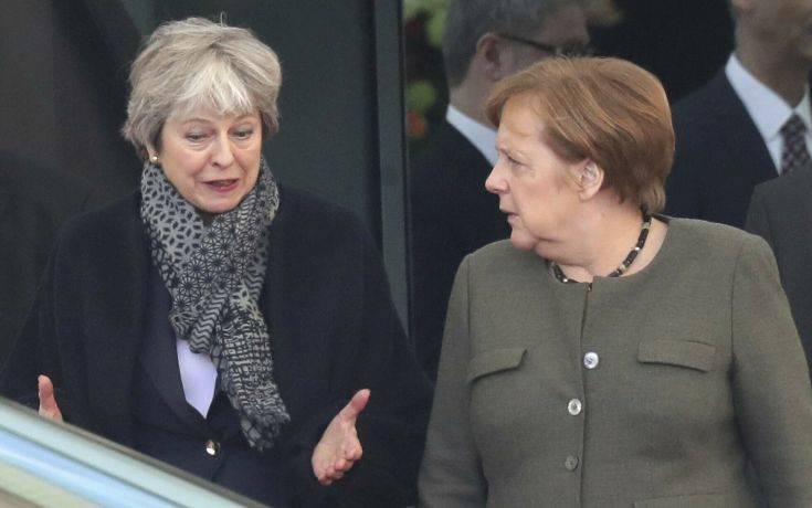 Μέρκελ: Το Βερολίνο θα συνεχίσει να εργάζεται για ένα συντεταγμένο Brexit