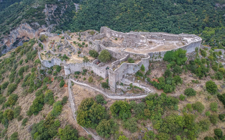 Ονειρικές καστροπολιτείες της Ελλάδας που ταξιδεύουν στο χρόνο