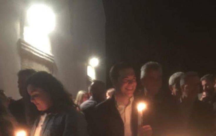 Ανάσταση στην Κρήτη για τον Αλέξη Τσίπρα και την οικογένειά του