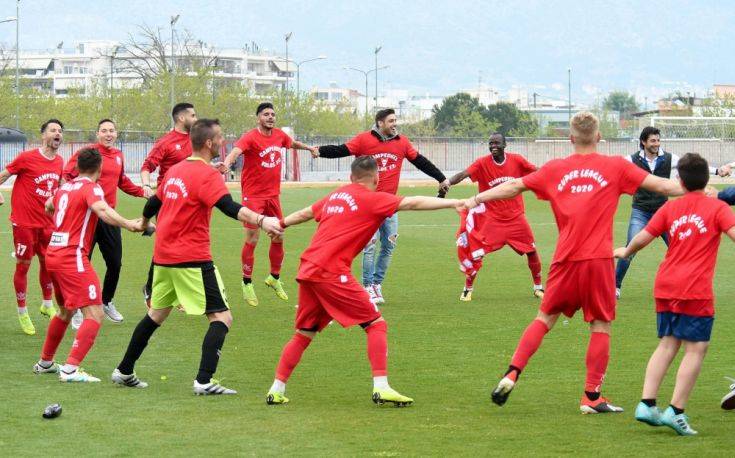 Έστησαν γλέντι στο Βόλο για την άνοδο στη Super League
