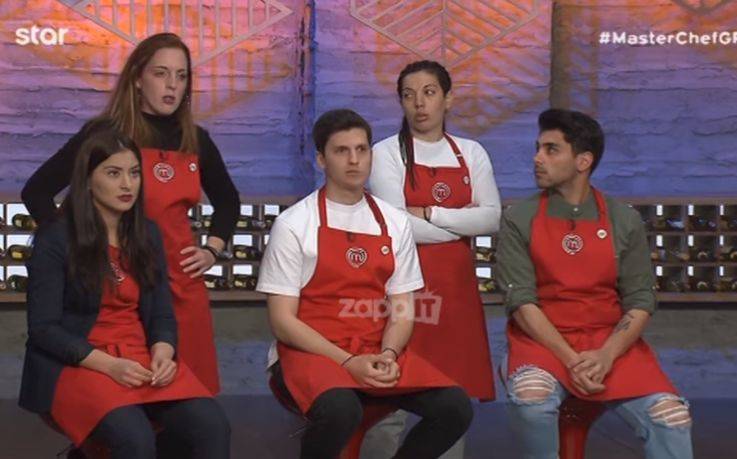 MasterChef 3: Η Σπυριδούλα σήκωσε συμπαίκτριά της για να καθίσει αυτή