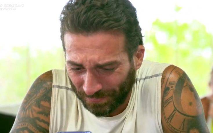 Survivor 3: Τα δάκρυα του Πελεκάνου μόλις άκουσε τη φωνή του γιου του