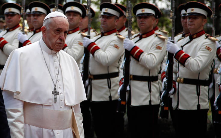 Μήνυμα ειρήνης και ενότητας απηύθυνε ο Πάπας Φραγκίσκος στα Σκόπια