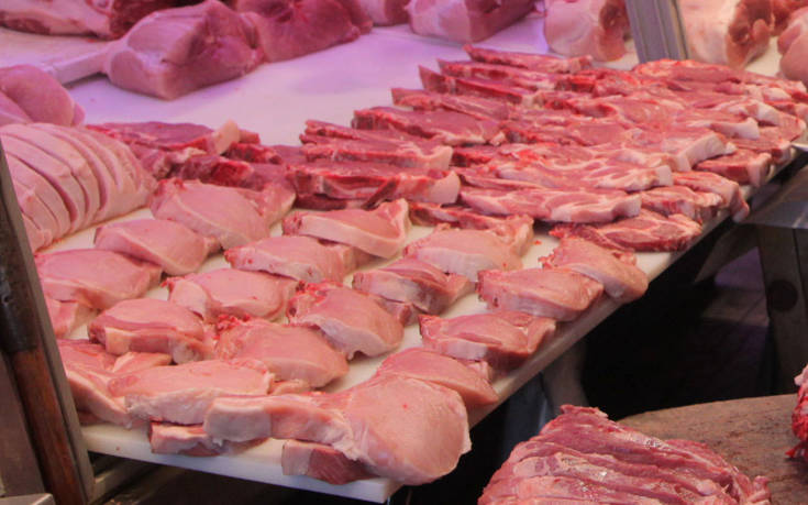 Εβδομήντα κιλά ακατάλληλα κρέατα κατασχέθηκαν στον Πειραιά