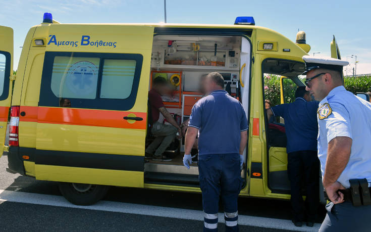 Τροχαίο με μηχανάκι και σοβαρό τραυματισμό του οδηγού