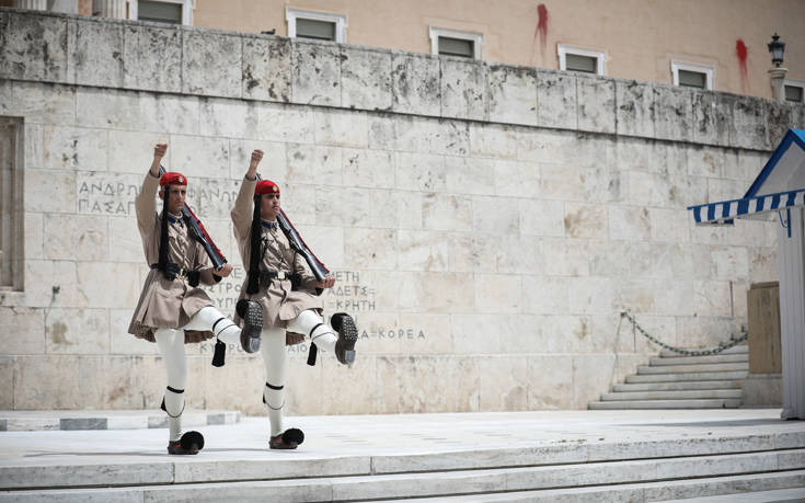 Γραφείο Τύπου πρωθυπουργού για επίθεση στη Βουλή: Βαθιά αντιδημοκρατική ενέργεια