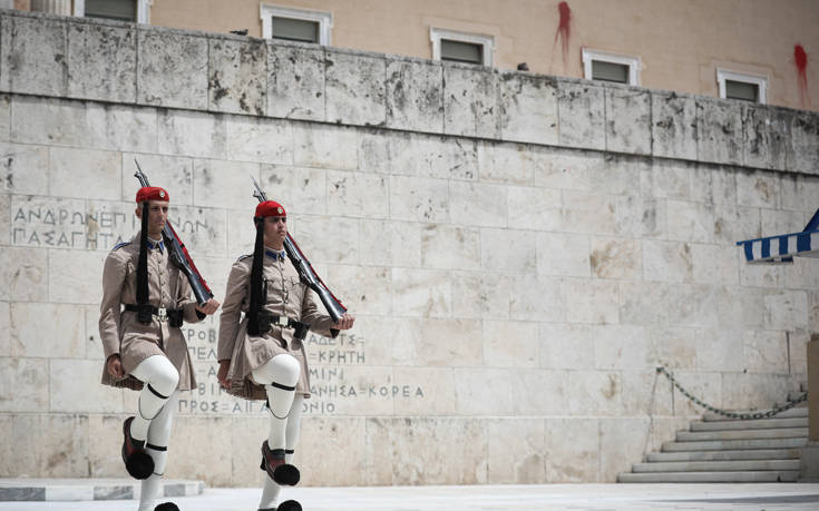 Επίθεση Ρουβίκωνα στη Βουλή: Για κακούργημα κατηγορείται ο 36χρονος