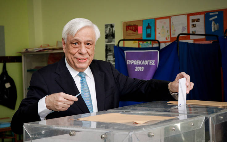 Ευρωεκλογές 2019: Άσκησε το εκλογικό του δικαίωμα ο Προκόπης Παυλόπουλος