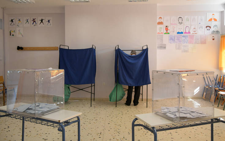 Δημοσκόπηση Alpha: Η πρόθεση ψήφου, οι πρόωρες εκλογές και το ποσοστό των Ελλήνων που θέλει να εμβολιαστεί