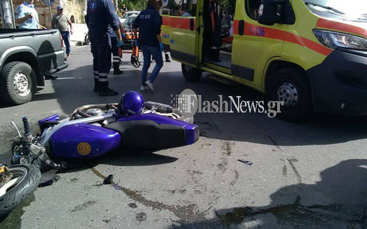 Τροχαίο ατύχημα στα Χανιά, στο νοσοκομείο οδηγός δικύκλου