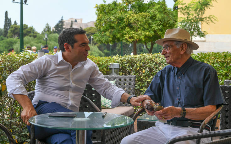 Η συνάντηση Αλέξη Τσίπρα – Βασίλη Βασιλικού στην Αίγλη του Ζαππείου