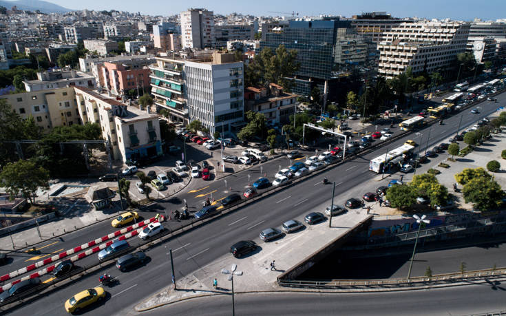 Φωτογραφίες από το τεράστιο μποτιλιάρισμα στη Συγγρού