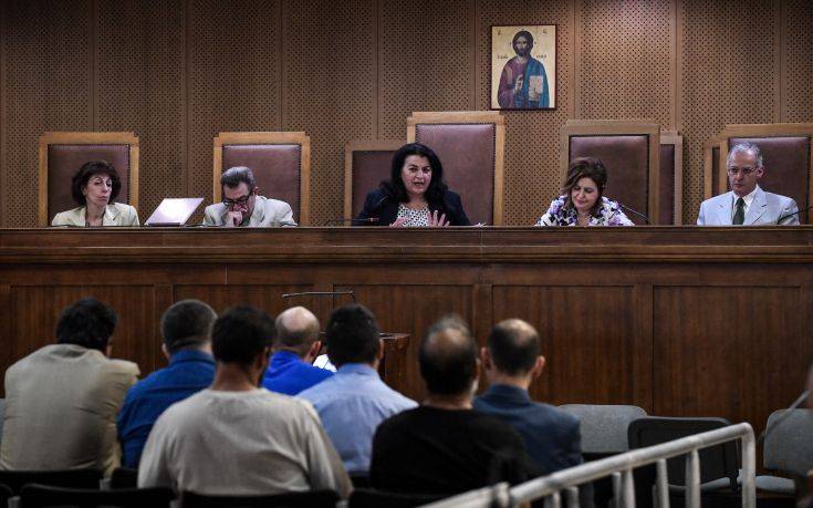 Δίκη Χρυσής Αυγής: «Πρώτη φορά είδα τον Ρουπακιά στο δικαστήριο» είπε κατηγορούμενος