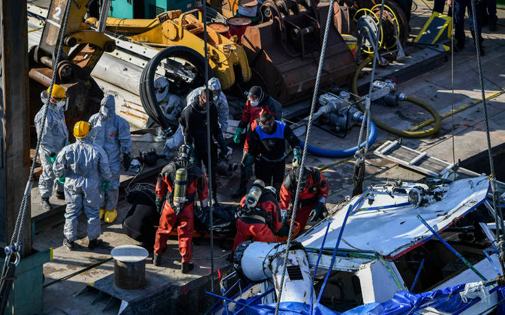 Διώκεται ο καπετάνιος του πλοίου που οδήγησε στο θάνατο 27 άτομα στον Δούναβη
