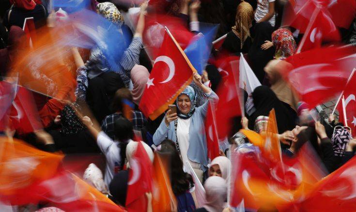 Εκλογές στην Κωνσταντινούπολη: Στις κάλπες ξανά οι πολίτες, σε αναμμένα κάρβουνα ο Ερντογάν