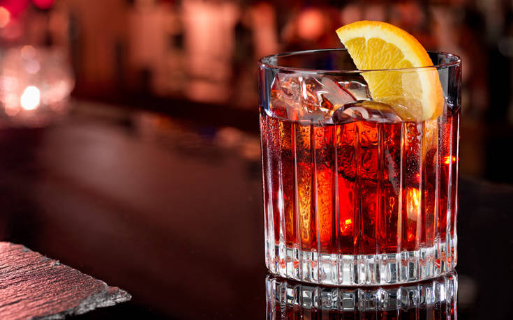 Απολαμβάνουμε το αγαπημένο μας Negroni με Campari για καλό σκοπό